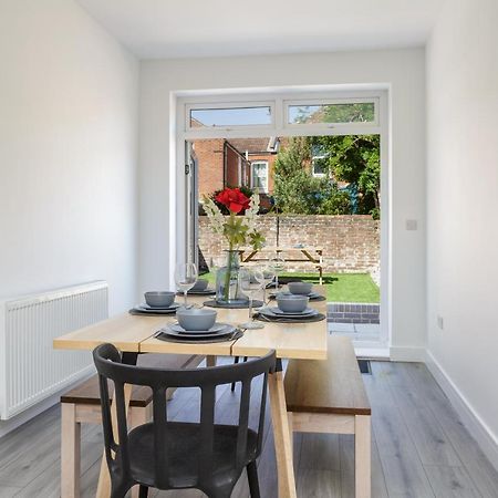 Harold House - Modern Open Plan 4 Bedroom, 3 Bathroom House In Central Southsea, 朴次茅斯 外观 照片