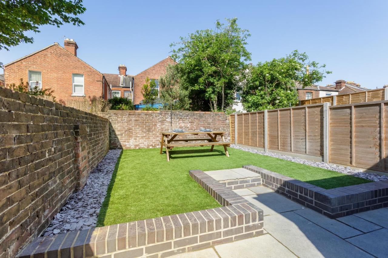 Harold House - Modern Open Plan 4 Bedroom, 3 Bathroom House In Central Southsea, 朴次茅斯 外观 照片