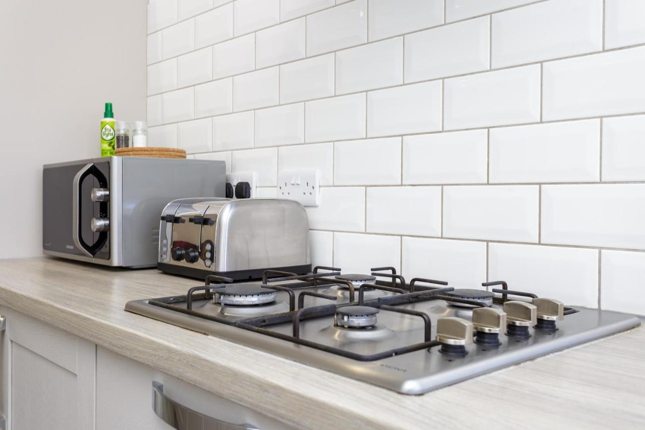 Harold House - Modern Open Plan 4 Bedroom, 3 Bathroom House In Central Southsea, 朴次茅斯 外观 照片